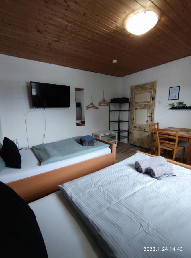 Ferienwohnung Beeden - Zur Glasschmiede Homburg  Bagian luar foto